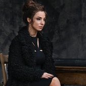 CcxMxV4XEAAlp9K.jpg