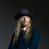 Jerry_Cantrell-1627650805933.jpg