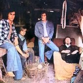 Mandillo__italian-pop-prog-rock-band_70s_pix.jpg