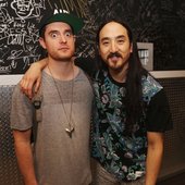 53-Autoerotique-Steve-Aoki.jpg