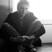 2020-09 josh-klinghoffer.jpg