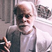 GuilhermeDeBrito_NelsonCavaq2548f4cdcd016c02464f88c65a2bd2a Edited.jpg