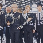 BINARY CODE CONCEPT PHOTO
