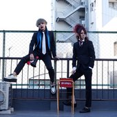 91690-kuroi-kyuushoku-touban-group-photo.jpg