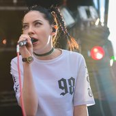 03-Bishop-Briggs-MTPhoto01.jpg