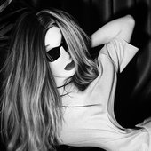 b&w pfp