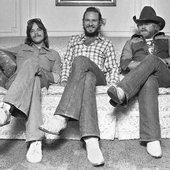 ZZ-Top-couch.jpg