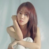 Yeoeun-1st-Single-Album-Fight-Day-Concept-Teaser-Images-documents-2.jpeg