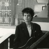 Andrea Eppink, bass player of Miami Beach Girls, and of Cheap 'n' Nasty