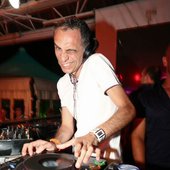 DJ Maxwell