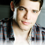 jeremy-jordan-smash