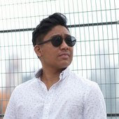 Simon Splash 2sml.jpg