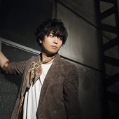 “HIKARI TATSU AME/YOAKE WA MADA” promotional photo
