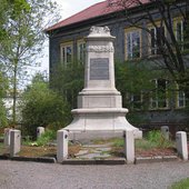 Bachdenkmal_Gehren.jpg