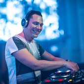 dj_tiesto_club_life_img431.jpg