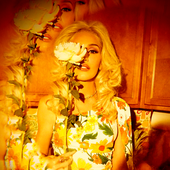 by Ellen Von Unwerth