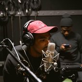 Retour en images du séminaire de musique organisé par le label @betruerecords du 4 au 9 février 2023 au @daftrecordingstudios !  Restez connectés pour la suite.  @kayemcom (1).jpg