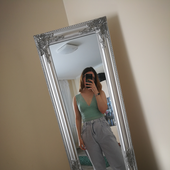 Viktria 的头像