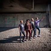 Cinnamon Space Machine 2017