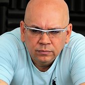 Toño Gomezz