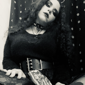 Bloody-Mistress 的头像