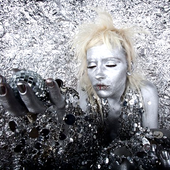Cyril Helnwein set