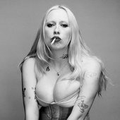b&w