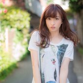 梅田彩佳.jpeg