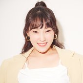 Son Min Su(Lee Eun Ji)-crop-min.jpg