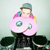 Caradeniño DJ