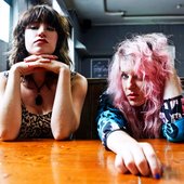 Deap-Vally-_011web.jpg