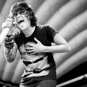 KELLIN QUINN