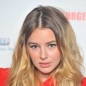 keeley-hazell-the-world-premiere-of-st_george's day