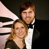 Martin Elvington & Laura Story  ♫  ♥  ( :