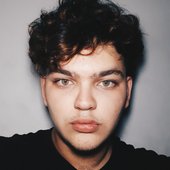 Andy Vallejo