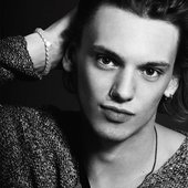 Jamie_Campbell_Bower.jpg