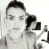 Eva Shaw