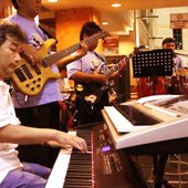 \"All That Jazz\" Live with \"PHINISI Jazz Band\"