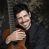 Pablo_Villegas_1-438x400.jpg