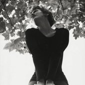 Tia Blake, Paris