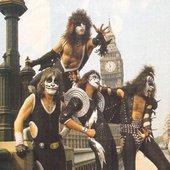 Kiss in London