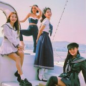 MAMAMOO 2022 SEASON’S GREETINGS