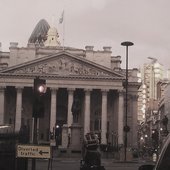PARALOUD: Bank London