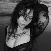 b&w