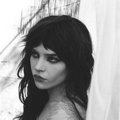 sophie thatcher