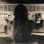 Éliane Radigue.jpeg