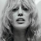 WONDERLAND MAGAZINE