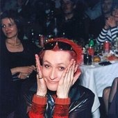 DjCv39D3hLY.jpg