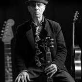 Papa George B&W