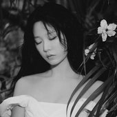 b&w